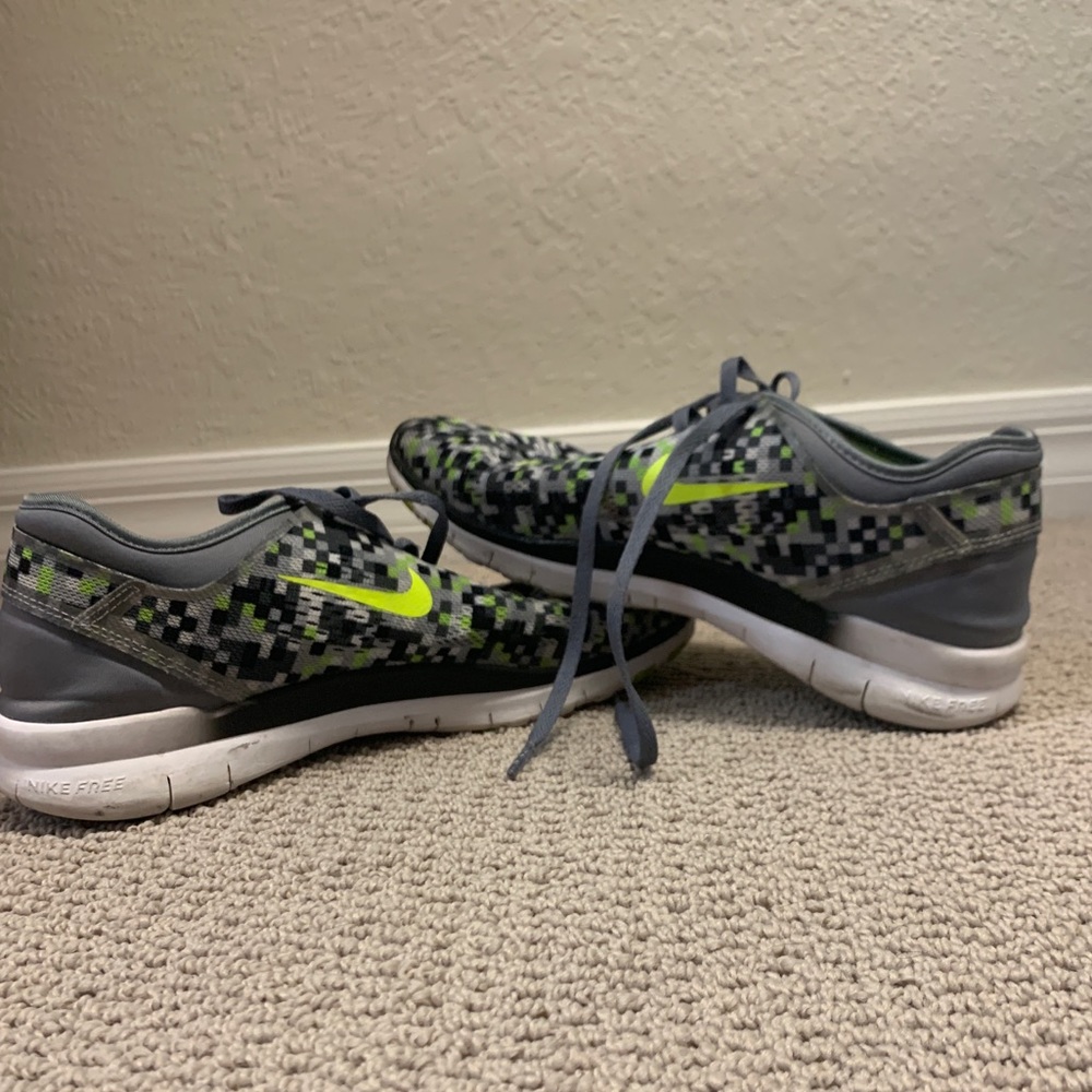 Nike Free Runs